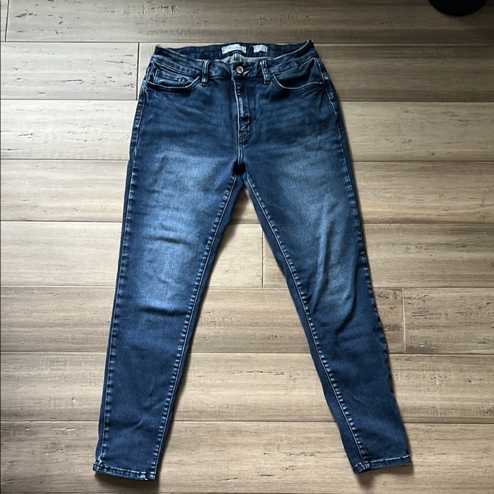 KanCan Blue Skinny Jeans with Stretch and Tapered Leg